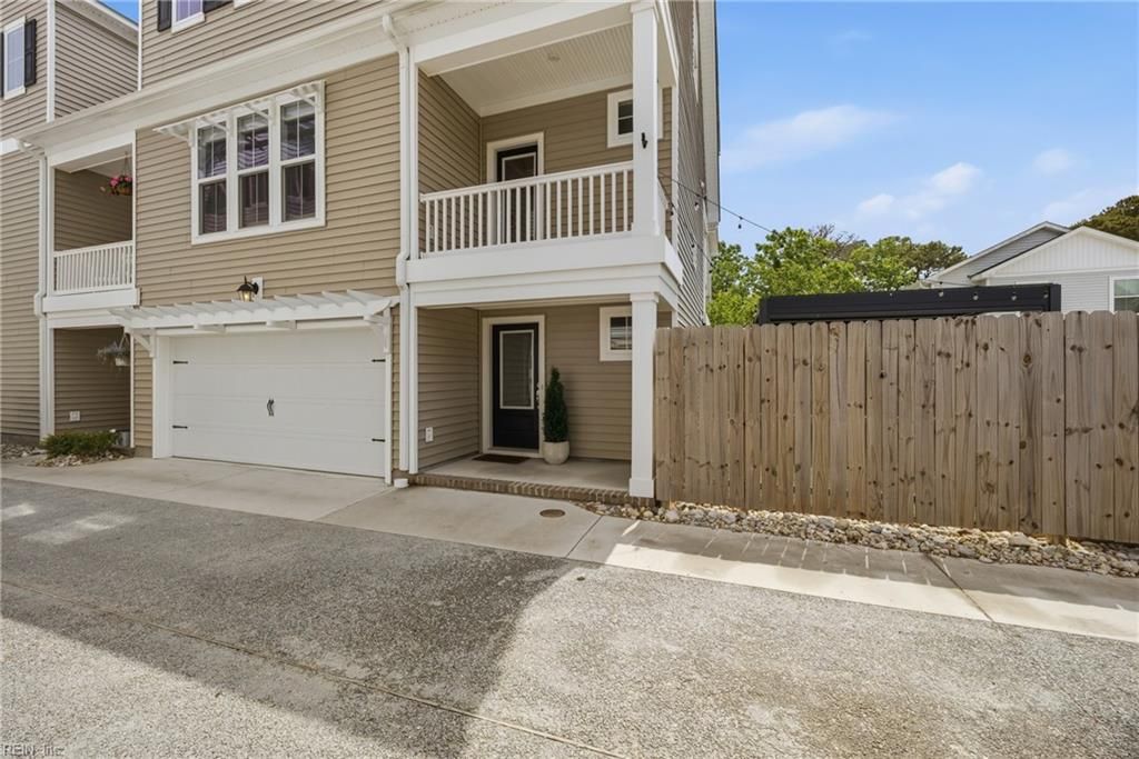 Photo of 4511 Lee Avenue, Virginia Beach, VA 23455 (MLS # 10637144)