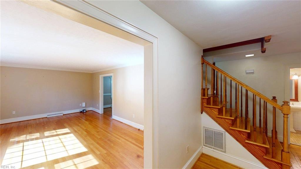 Photo of 723 E Riverview Drive, Suffolk, VA 23434 (MLS # 10654348)