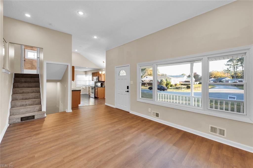 Photo of 1604 Skyline Drive, Norfolk, VA 23518 (MLS # 10629730)