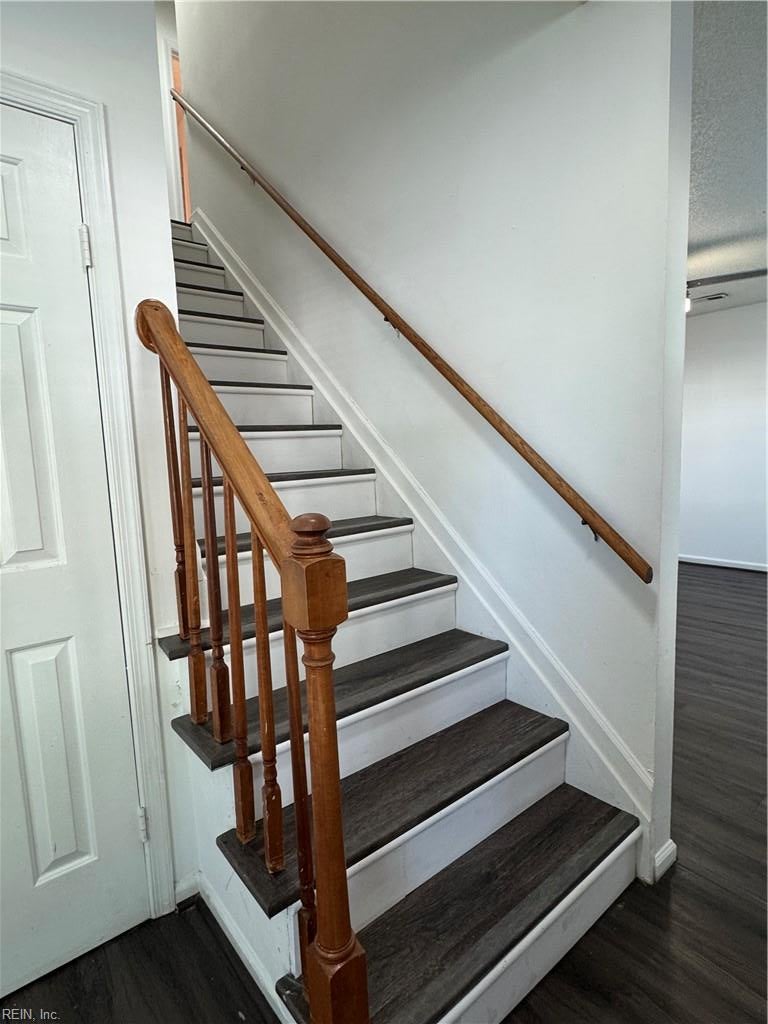 Photo of 192 S Hall Way, Newport News, VA 23608 (MLS # 10659887)