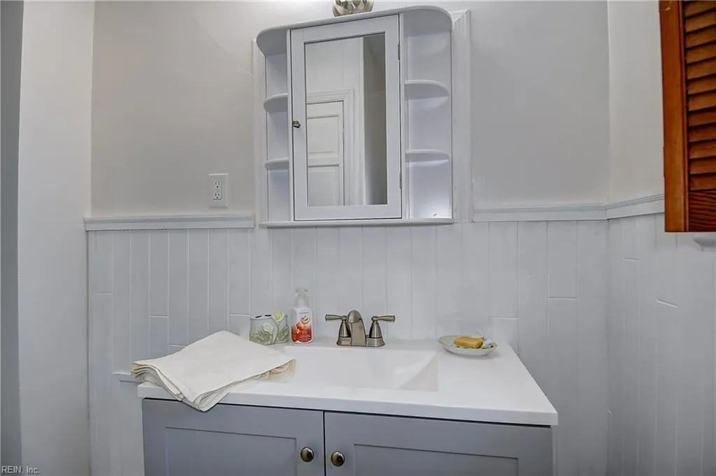 Virginia Beach, Virginia 23464, United States, 3 Bedrooms Bedrooms, ,2 BathroomsBathrooms,Residential,Active,243331