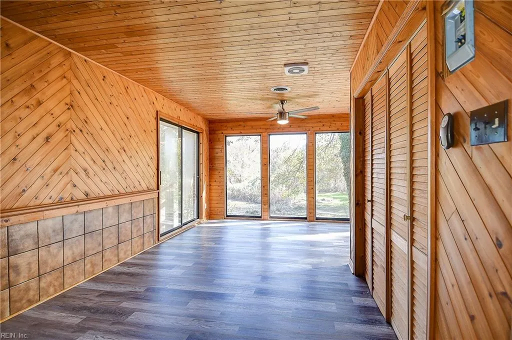 Virginia Beach, Virginia 23464, United States, 3 Bedrooms Bedrooms, ,2 BathroomsBathrooms,Residential,Active,243331