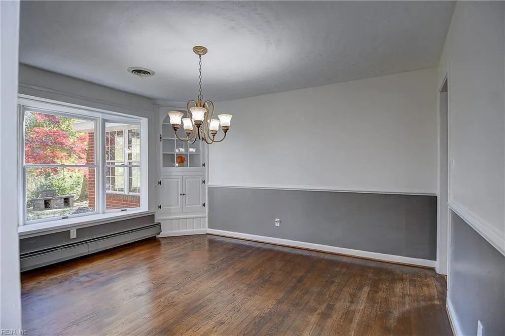 Virginia Beach, Virginia 23464, United States, 3 Bedrooms Bedrooms, ,2 BathroomsBathrooms,Residential,Active,243331