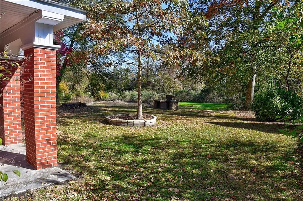 Virginia Beach, Virginia 23464, United States, 3 Bedrooms Bedrooms, ,2 BathroomsBathrooms,Residential,Active,243331