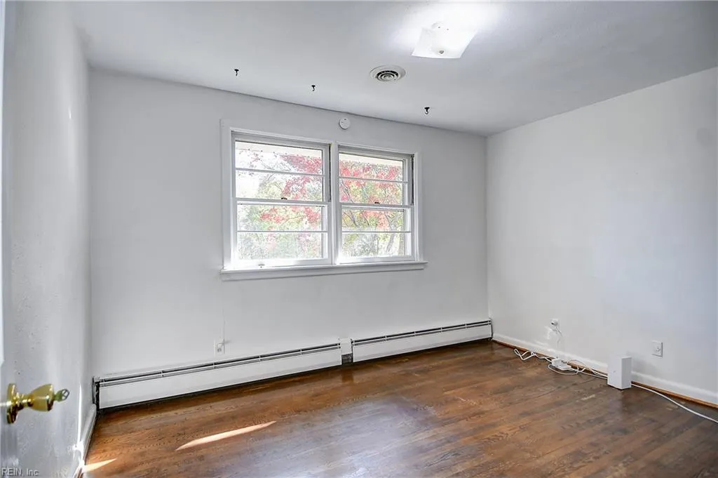 Virginia Beach, Virginia 23464, United States, 3 Bedrooms Bedrooms, ,2 BathroomsBathrooms,Residential,Active,243331