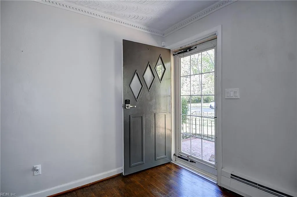 Virginia Beach, Virginia 23464, United States, 3 Bedrooms Bedrooms, ,2 BathroomsBathrooms,Residential,Active,243331