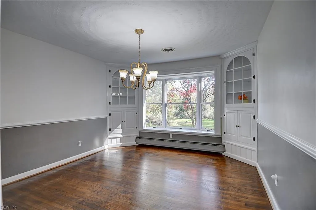 Virginia Beach, Virginia 23464, United States, 3 Bedrooms Bedrooms, ,2 BathroomsBathrooms,Residential,Active,243331