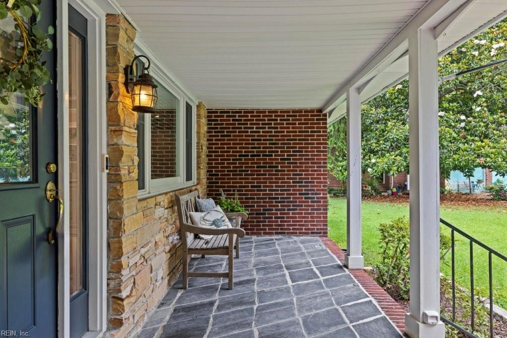 1405 Gravatt LN