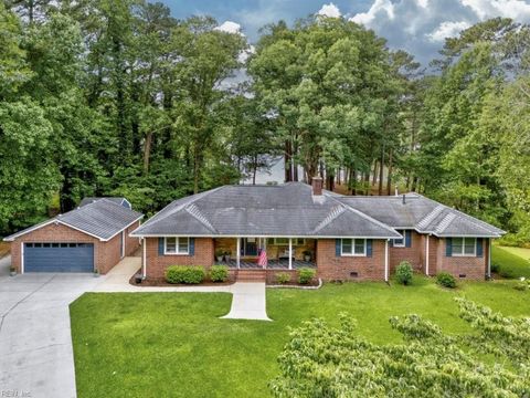 1405 Gravatt LN Virginia Beach VA 23454