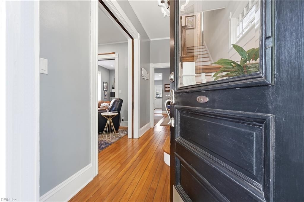 Photo of 717 Graydon Avenue, Norfolk, VA 23507 (MLS # 10634198)