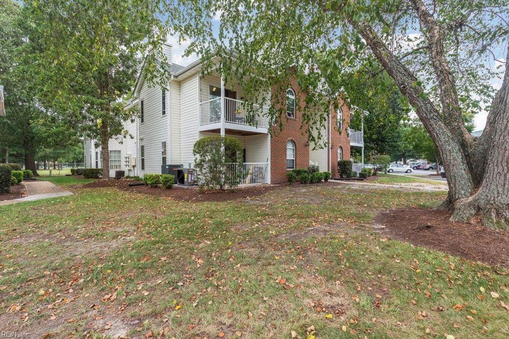 Photo of 1379 Ivywood Road, Virginia Beach, VA 23453 (MLS # 10630098)