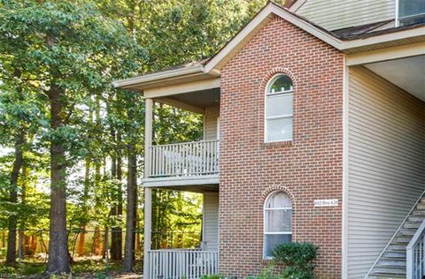 Photo of 612 MARY ROBERT LANE Lane #204, Newport News, VA 23608 (MLS # 10632007)