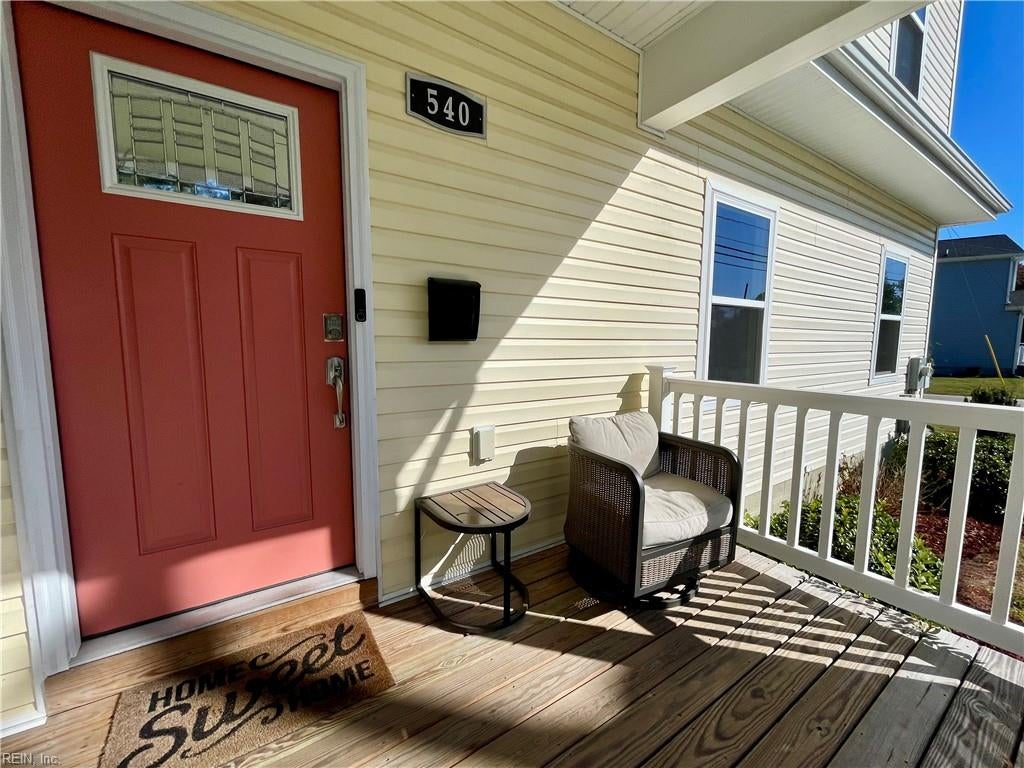 Photo of 540 E Gilpin Avenue, Norfolk, VA 23503 (MLS # 10659694)