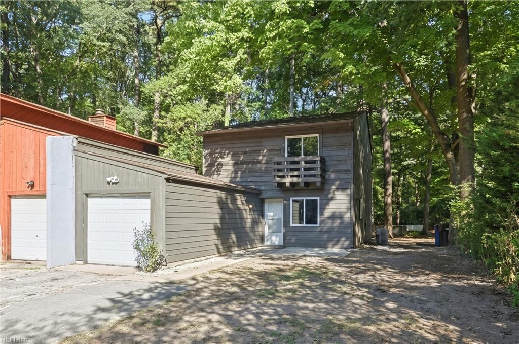 Photo of 5 Lydney Circle, Chesapeake, VA 23320 (MLS # 10657187)