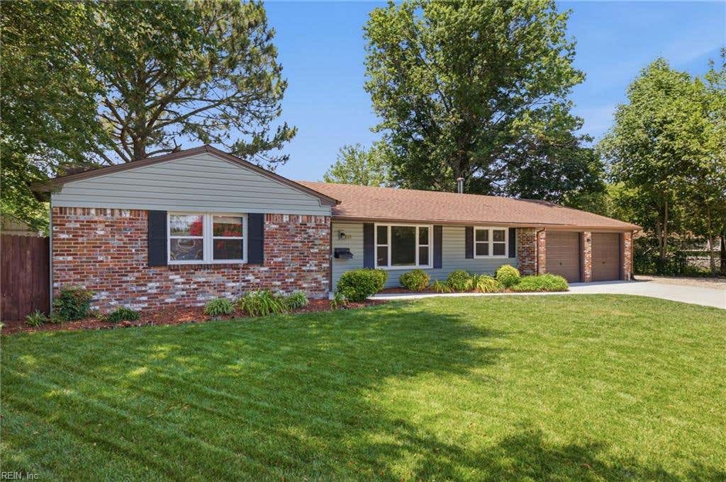 Photo of 569 Brentwater Road, Virginia Beach, VA 23452 (MLS # 10643267)