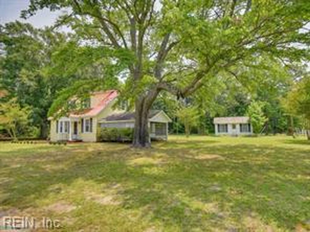 Photo of 337 Juniper Cove Lane, Bohannon, VA 23021 (MLS # 10624595)
