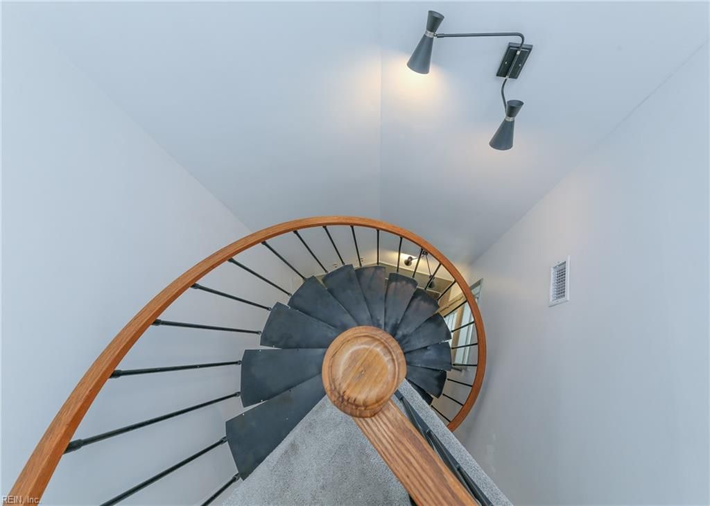 Photo of 696 Mowbray Arch #100, Norfolk, VA 23507 (MLS # 10603059)