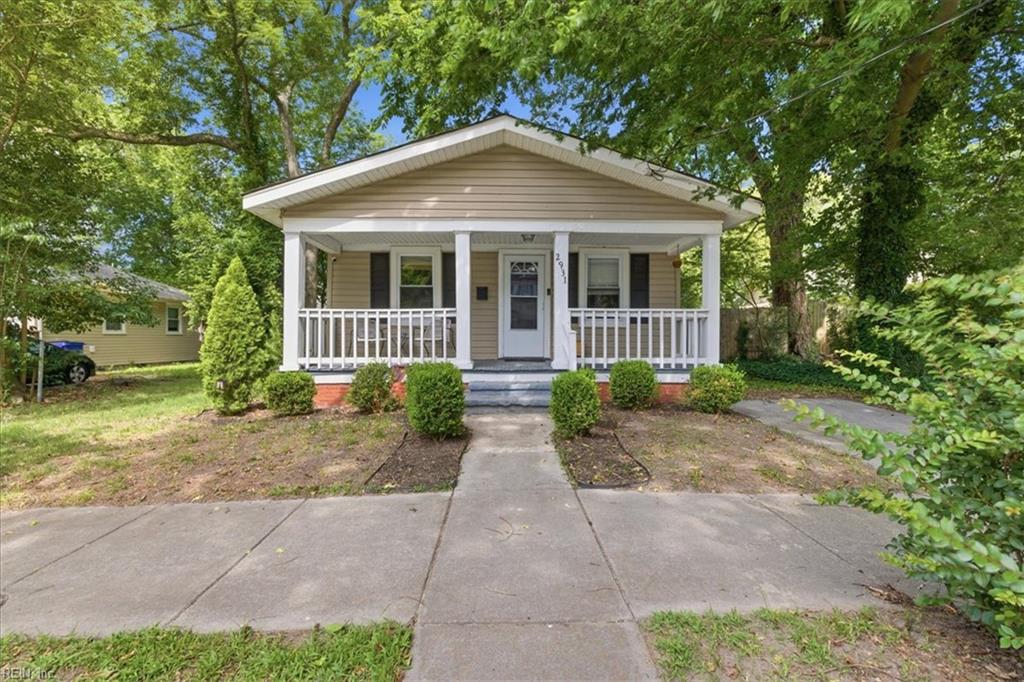 Photo of 2931 Vimy Ridge Avenue, Norfolk, VA 23509 (MLS # 10656374)
