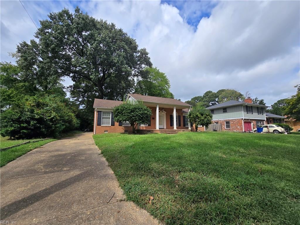 Photo of 49 Peters Lane, Newport News, VA 23606 (MLS # 10655379)