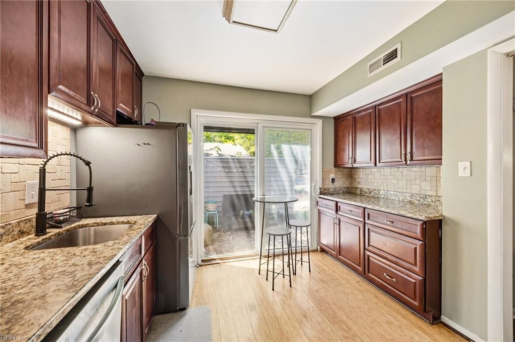Photo of 59 Summer E, Williamsburg, VA 23188 (MLS # 10634910)