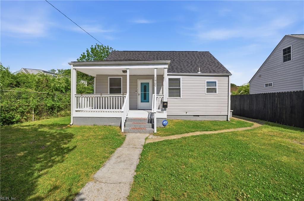 Photo of 1907 Halifax Avenue, Portsmouth, VA 23707 (MLS # 10631719)