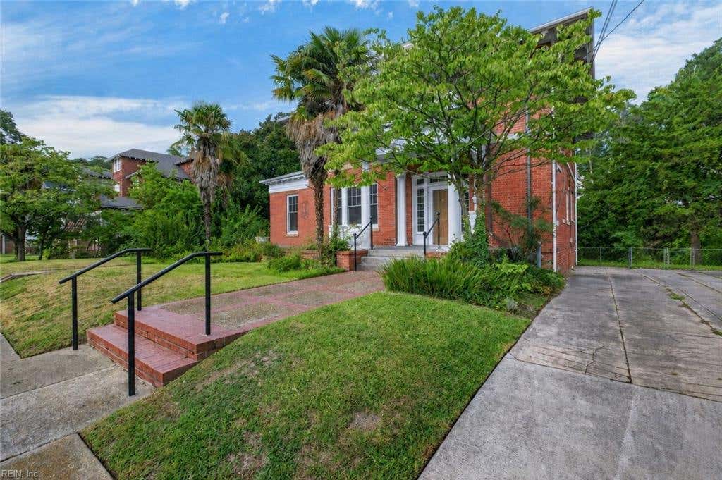 Photo of 4119 Columbus Avenue, Norfolk, VA 23504 (MLS # 10646395)
