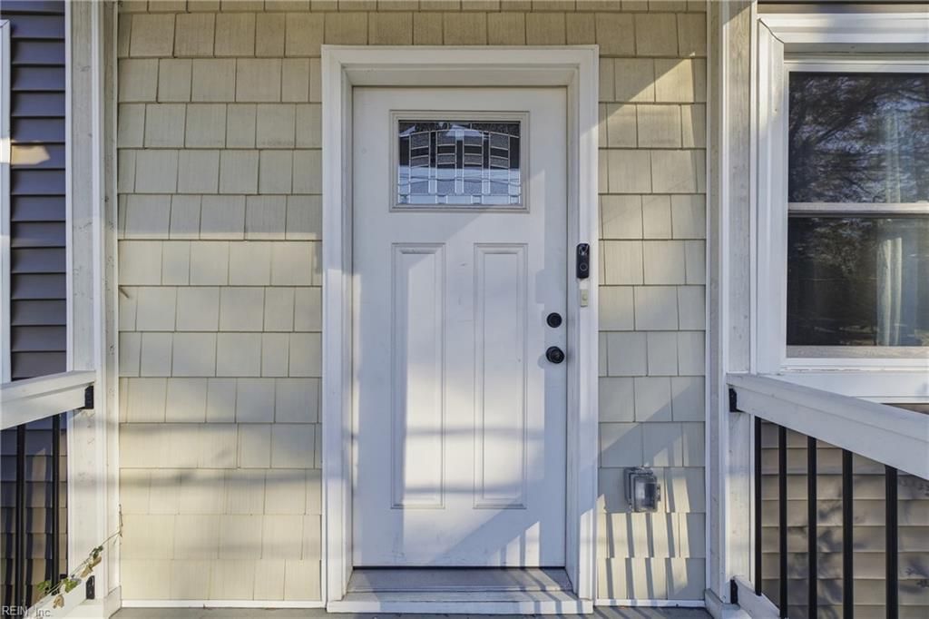 Photo of 612 Hannah Street, Hampton, VA 23661 (MLS # 10617972)