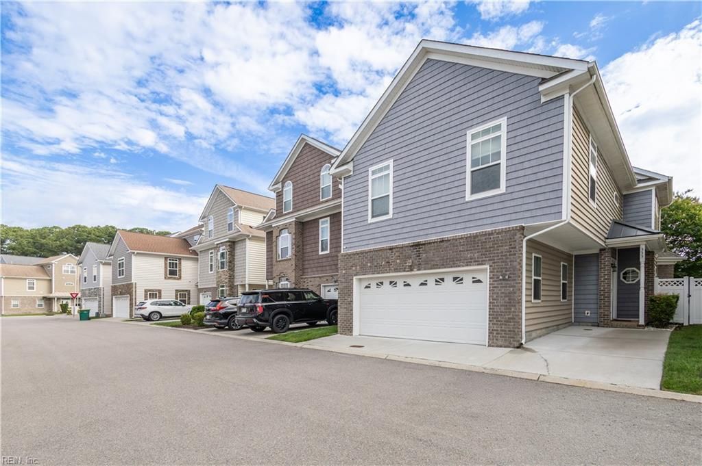Photo of 333 Moate Circle, Virginia Beach, VA 23462 (MLS # 10636968)
