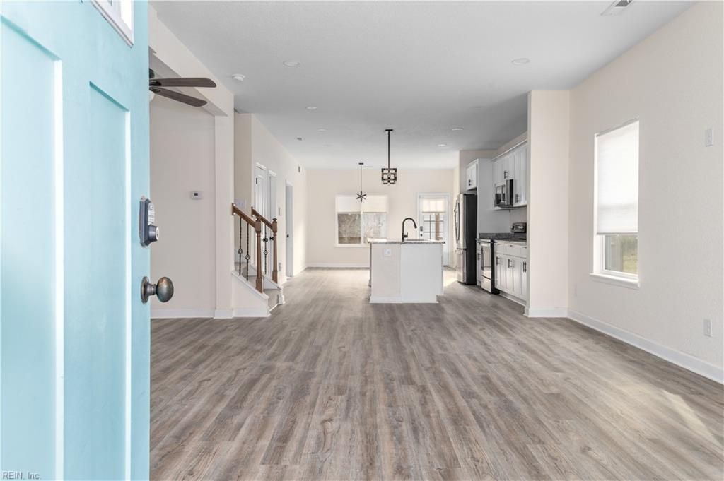 Photo of 317 Cottonwood Avenue, Hampton, VA 23661 (MLS # 10623672)