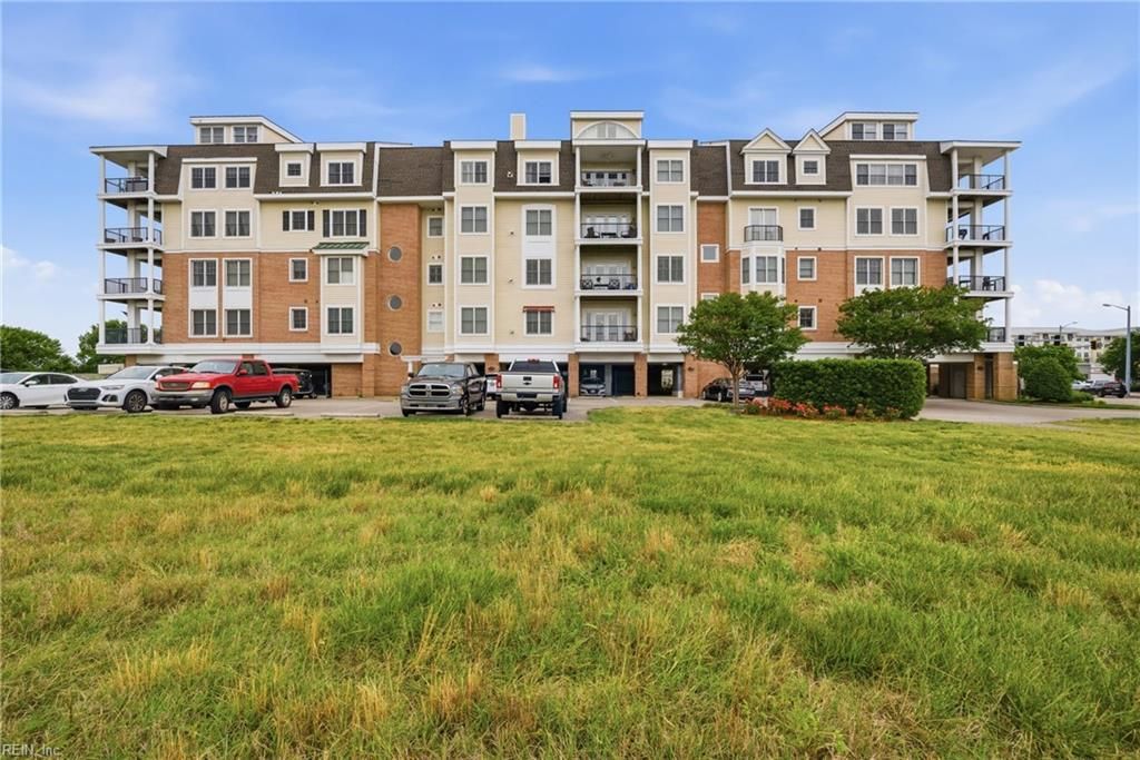 Photo of 2950 Baltic Avenue #502, Virginia Beach, VA 23451 (MLS # 10634433)