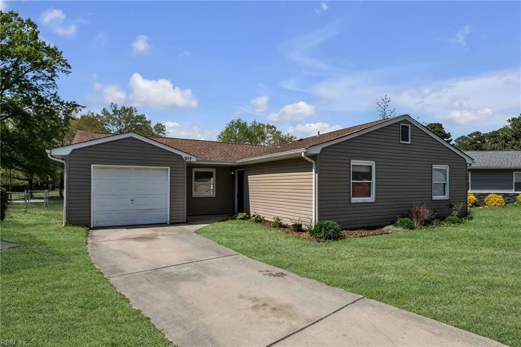 Photo of 917 Boughton Way, Virginia Beach, VA 23456 (MLS # 10628125)