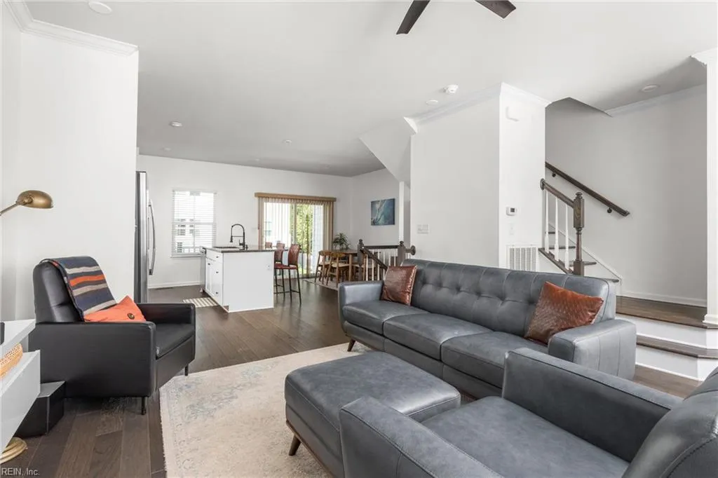 Virginia Beach, Virginia 23451, United States, 4 Bedrooms Bedrooms, ,3 BathroomsBathrooms,Residential,Active,217008