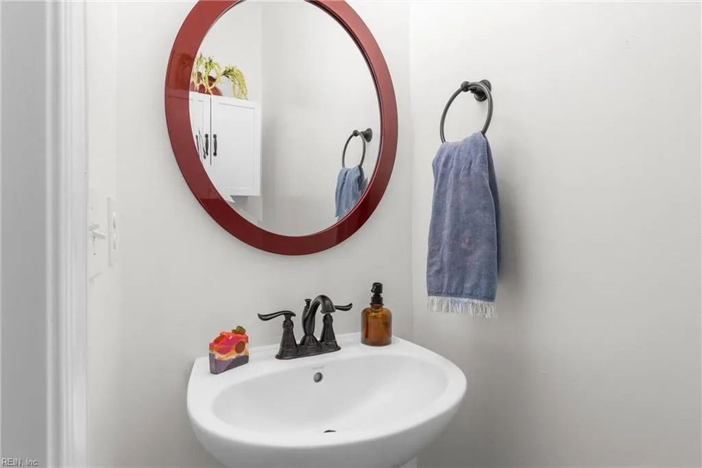 Virginia Beach, Virginia 23451, United States, 4 Bedrooms Bedrooms, ,3 BathroomsBathrooms,Residential,Active,217008