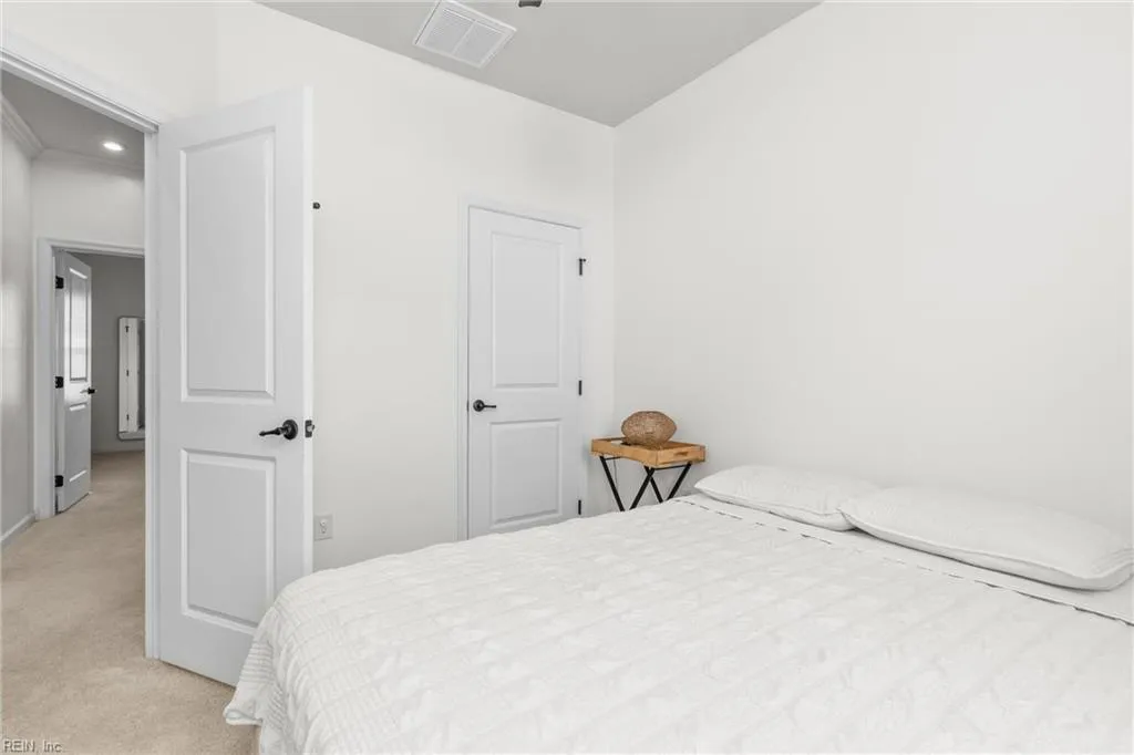 Virginia Beach, Virginia 23451, United States, 4 Bedrooms Bedrooms, ,3 BathroomsBathrooms,Residential,Active,217008