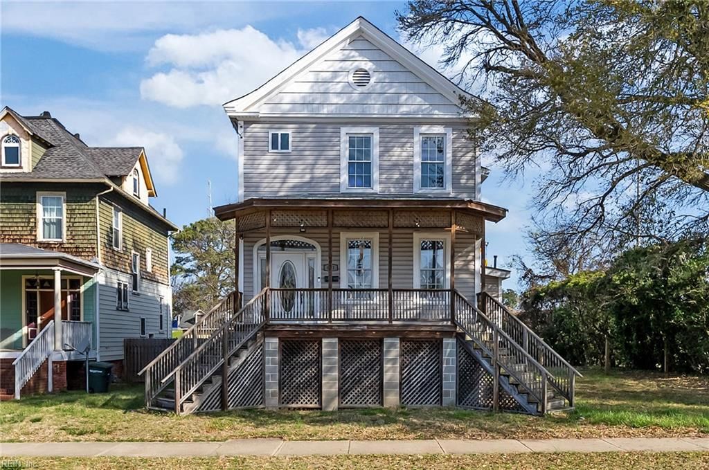 Photo of 421 E Pembroke Avenue, Hampton, VA 23669 (MLS # 10633121)