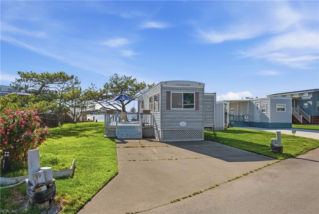 Photo of 3665 Sandpiper Road #41, Virginia Beach, VA 23456 (MLS # 10633165)