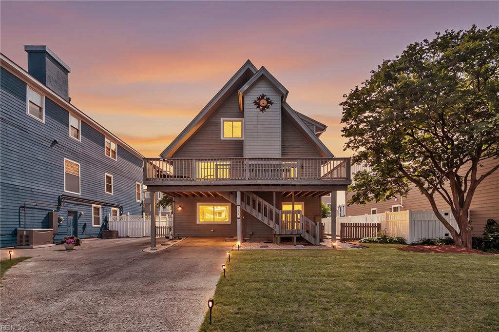 Photo of 628 Surfside Avenue, Virginia Beach, VA 23451 (MLS # 10638727)