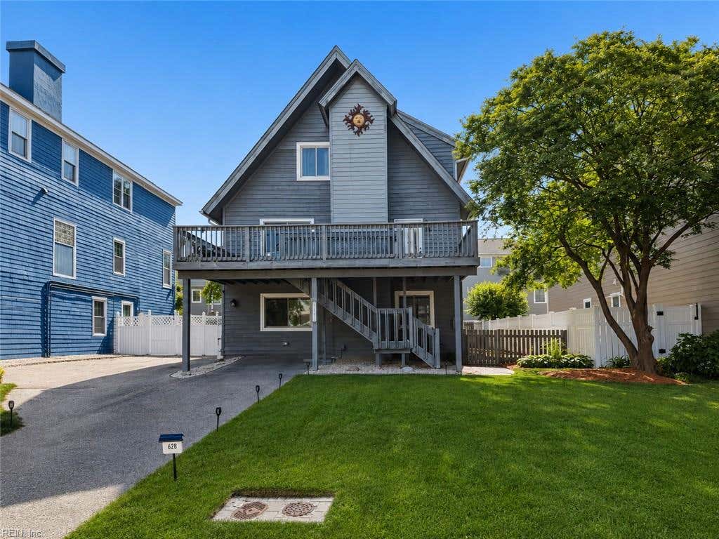 Photo of 628 Surfside Avenue, Virginia Beach, VA 23451 (MLS # 10638727)