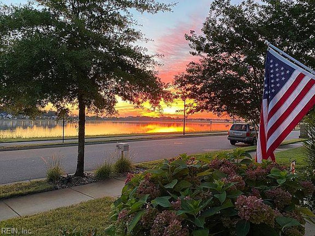 Photo of 2217 Locksley Arch, Virginia Beach, VA 23456 (MLS # 10613747)