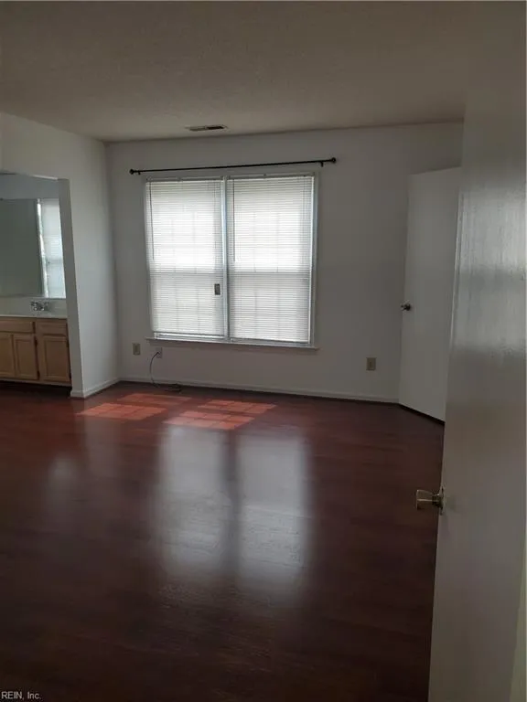 Virginia Beach, Virginia 23464, United States, 2 Bedrooms Bedrooms, ,2 BathroomsBathrooms,Residential,Active,26066