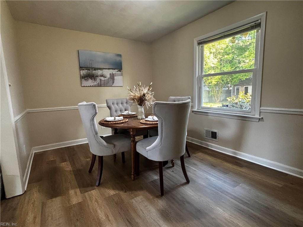 Photo of 5425 W Norfolk Road, Portsmouth, VA 23703 (MLS # 10632862)