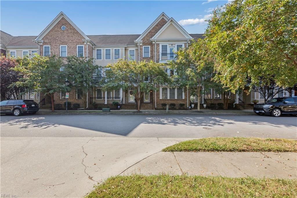 Photo of 2963 Woodland Avenue, Norfolk, VA 23504 (MLS # 10657403)