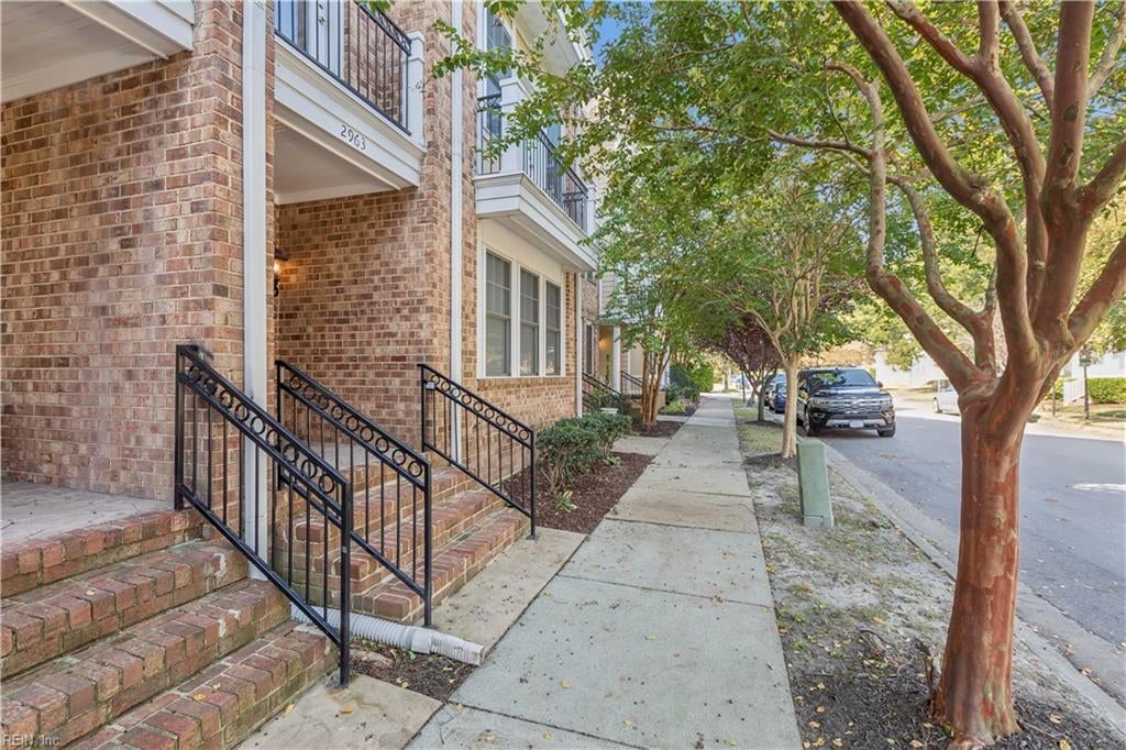 Photo of 2963 Woodland Avenue, Norfolk, VA 23504 (MLS # 10657403)