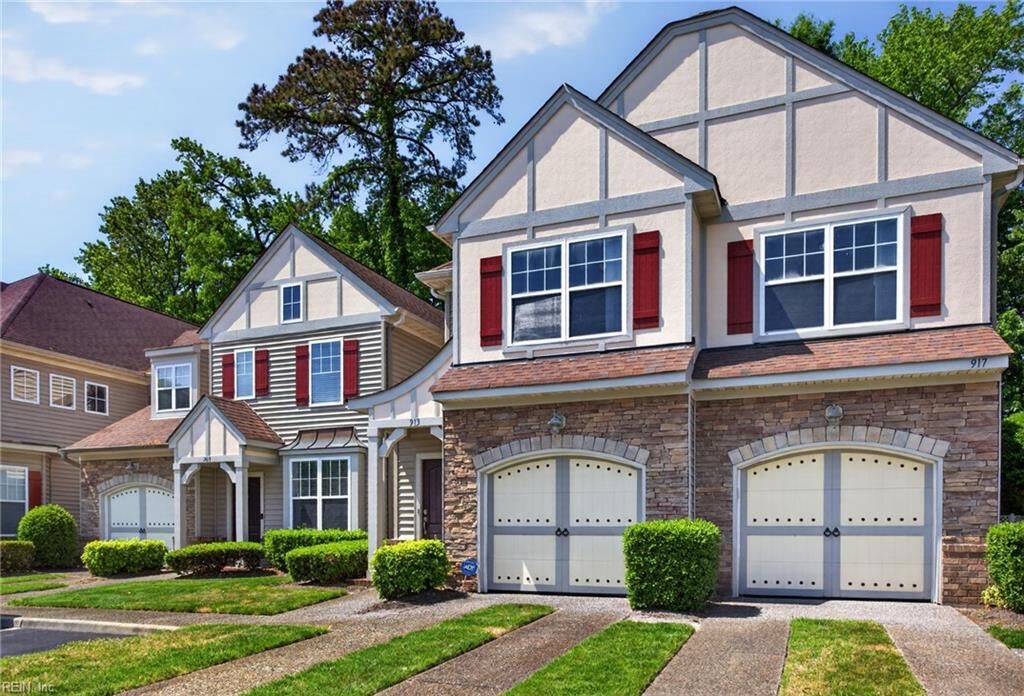 Photo of 913 Turtle Pond Lane #1104, Virginia Beach, VA 23455 (MLS # 10631978)