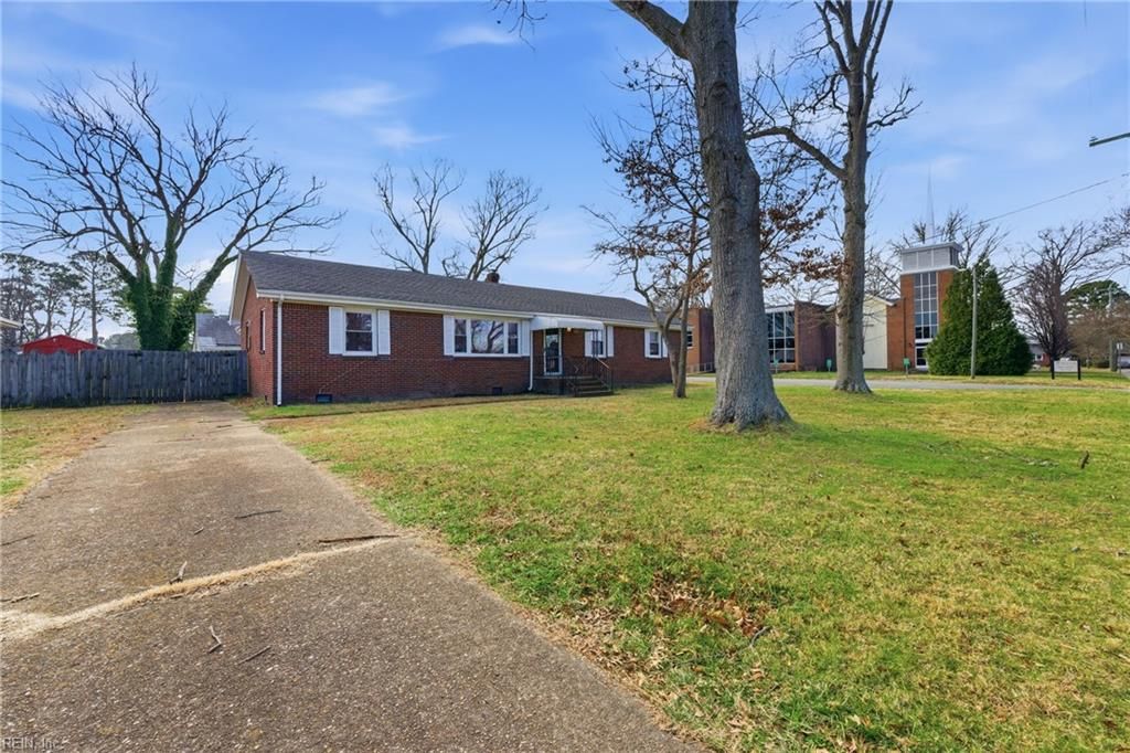 Photo of 2725 Greendale Avenue, Norfolk, VA 23518 (MLS # 10617455)