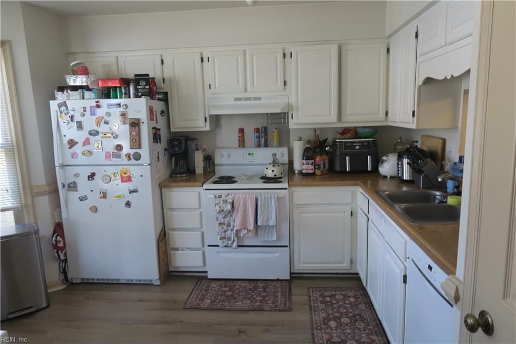 Photo of 307 Paxford Drive, Virginia Beach, VA 23462 (MLS # 10637170)