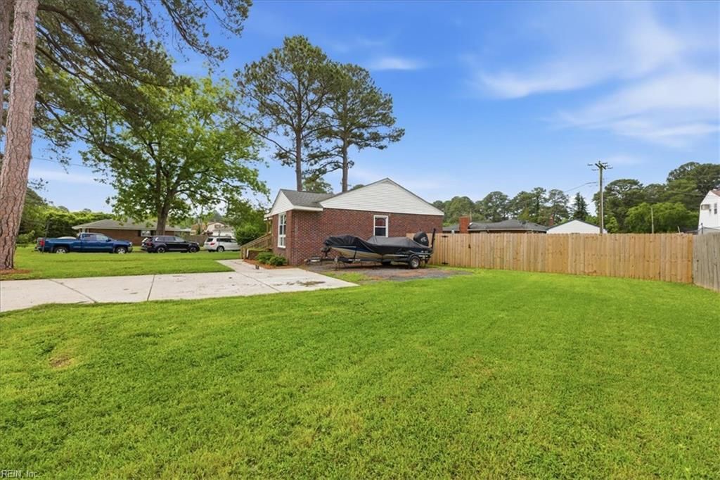 Photo of 4901 Hatton Point Road, Portsmouth, VA 23703 (MLS # 10636924)