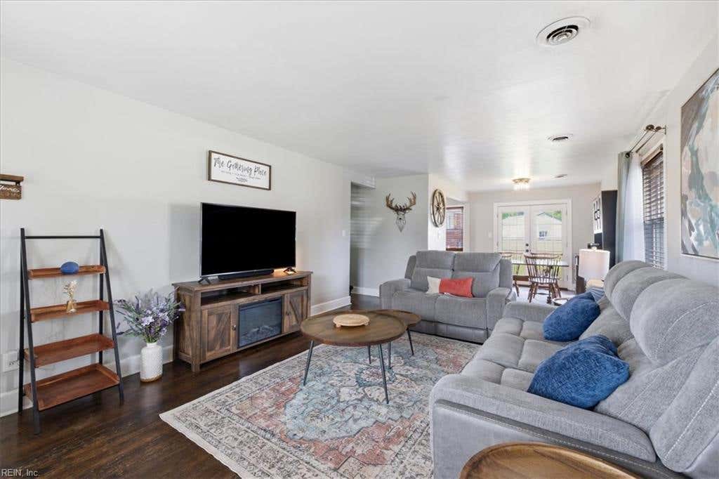 Photo of 4901 Hatton Point Road, Portsmouth, VA 23703 (MLS # 10636924)