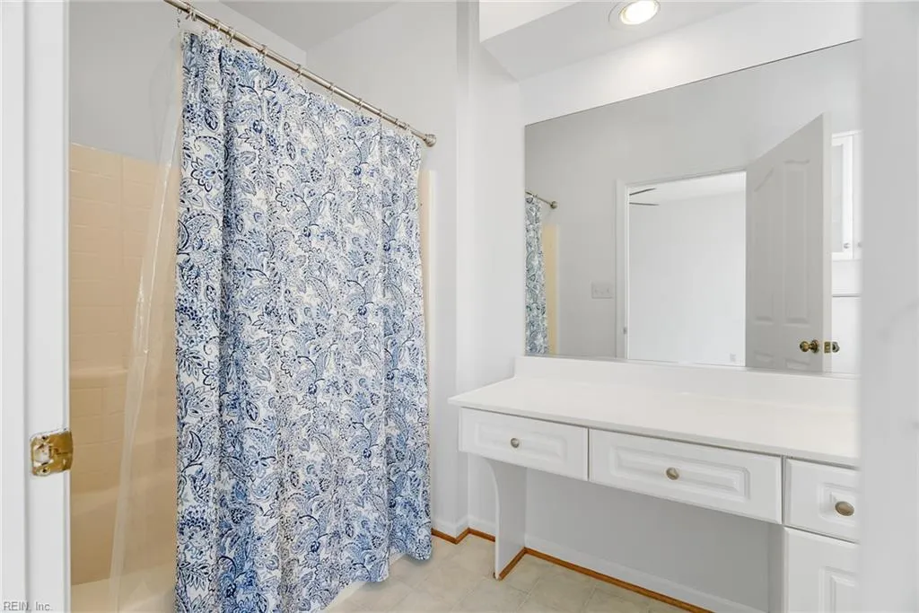 Virginia Beach, Virginia 23456, United States, 3 Bedrooms Bedrooms, ,3 BathroomsBathrooms,Residential,Active,121543