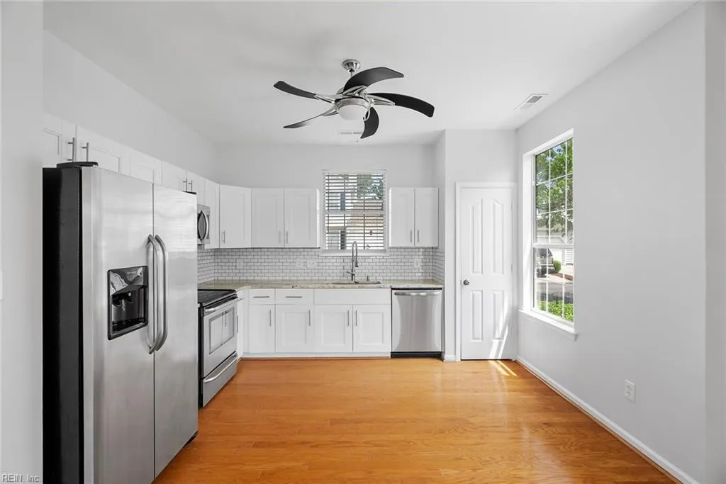 Virginia Beach, Virginia 23456, United States, 3 Bedrooms Bedrooms, ,3 BathroomsBathrooms,Residential,Active,121543